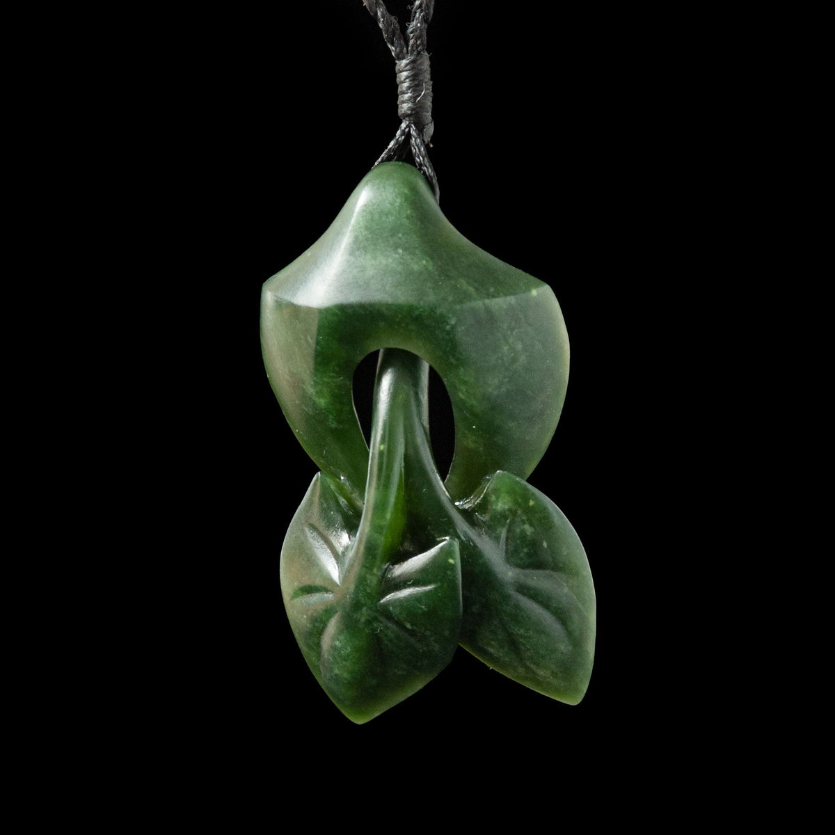 Sculpted leaf pendant